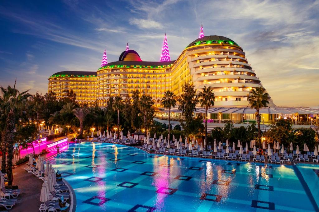 هتل دلفین ایمپریال آنتالیا