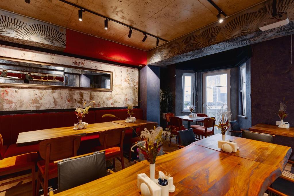 hotel TAPIS ROUGE