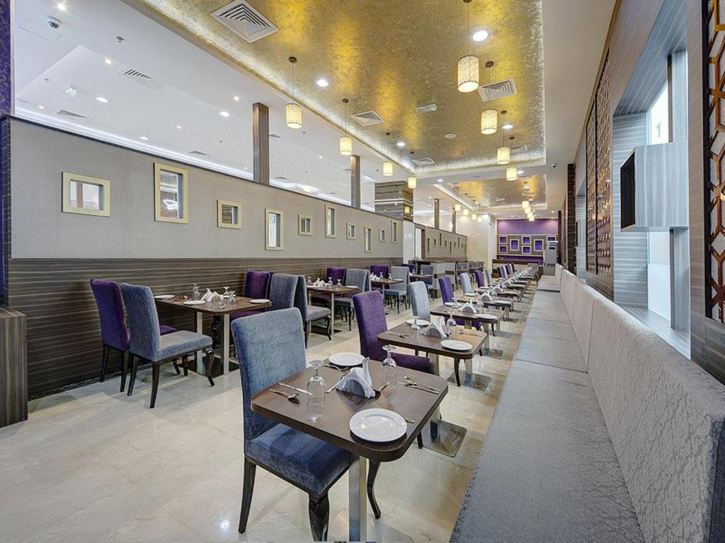 hotel Orchid Vue Hotel