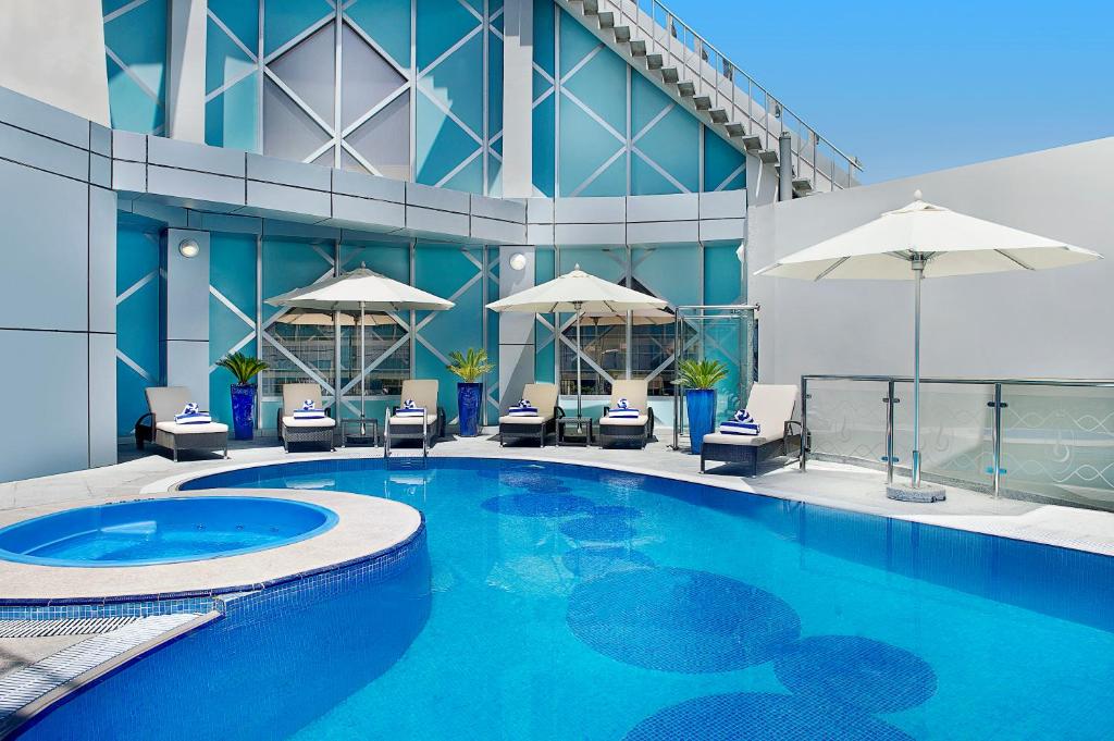 hotel City Seasons Towers