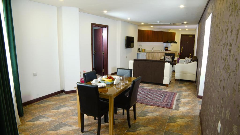 کارگزار هتل خان سارای سلیمانیه